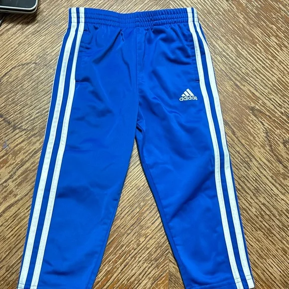 Boy’s Adidas pants - Picture 1 of 3